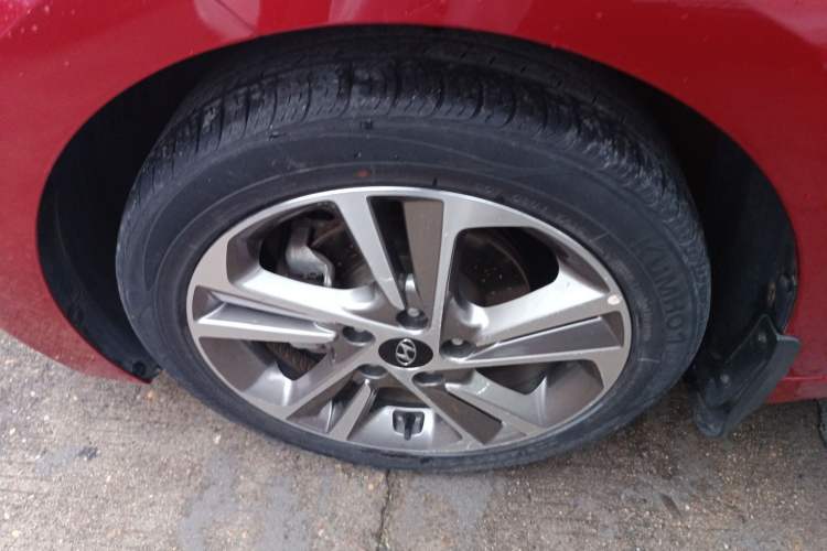 Used Hyundai Elantra 2016 1.6L Automatic ZhiXuan – Elite Version
