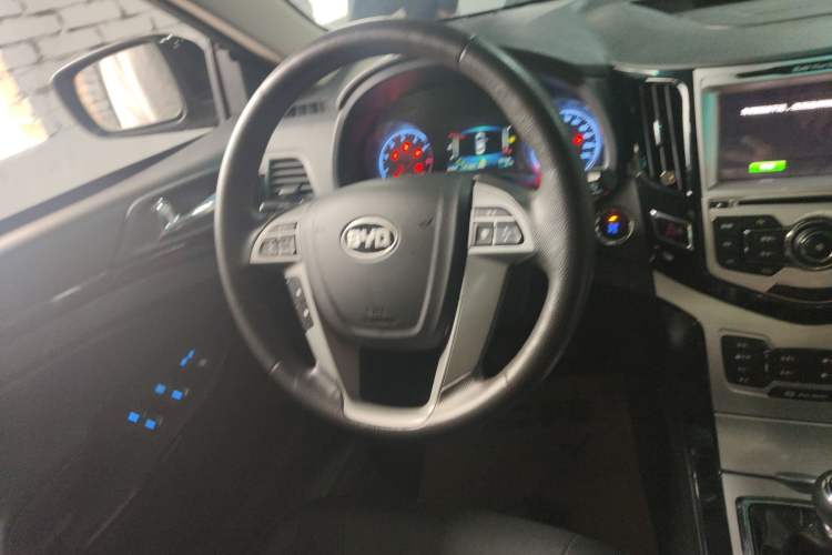 Used BYD Surui 2014 1.5L Manual Luxury Model