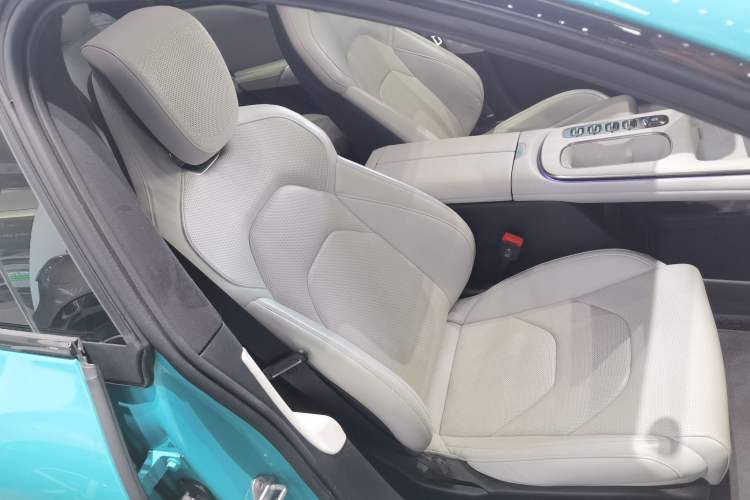 Used  SU7 2024 Four-Wheel-Drive Max Founder's Edition
