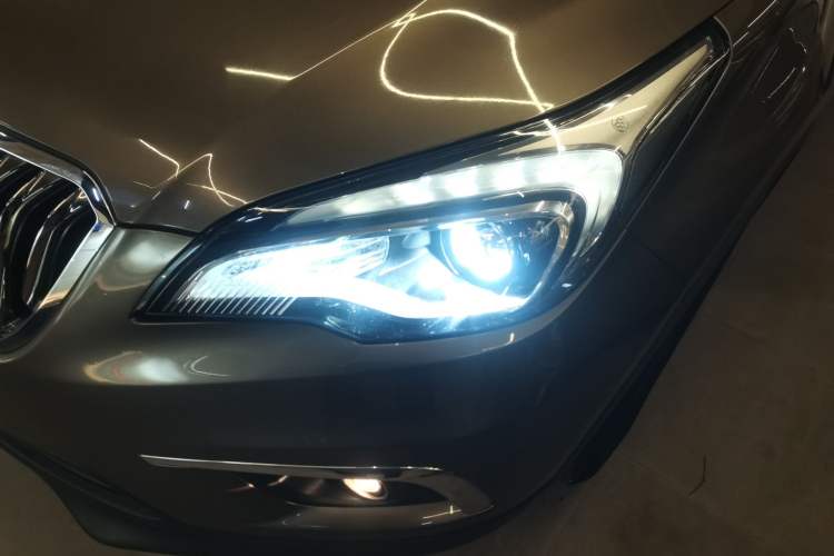 Used Buick Envision 2016 20T Two-Wheel-Drive Elite Model
