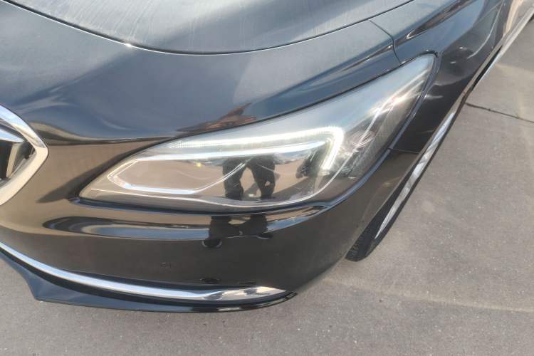 Used Buick LaCrosse 2018 28T Elite Edition
