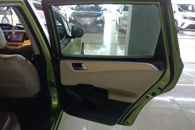 Used Honda Jade 2013 1.8L CVT Luxury Edition 5 seats
