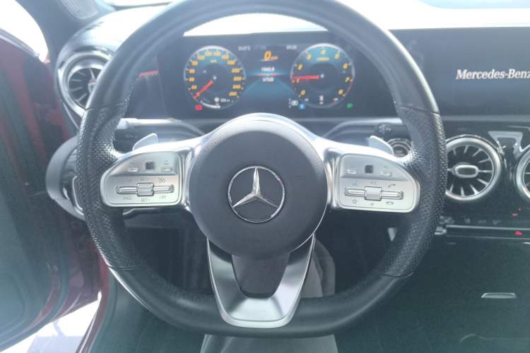 Used Mercedes-Benz A-Class 2021 A 200 L Sport Sedan Fashion Model
