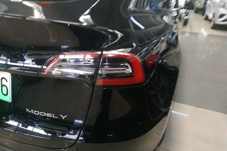 Used Tesla Model Y 2022 Rear-Wheel-Drive Version
