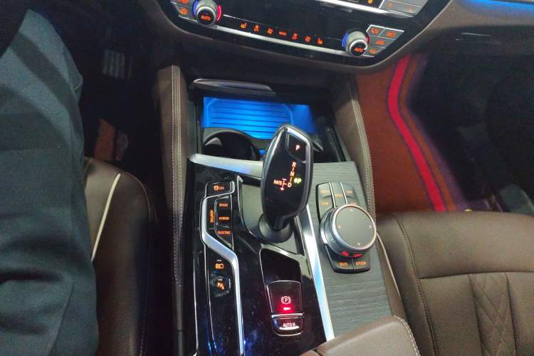 Used BMW 5 Series New Energy 2021 Restyled 535Le M Sport Package
