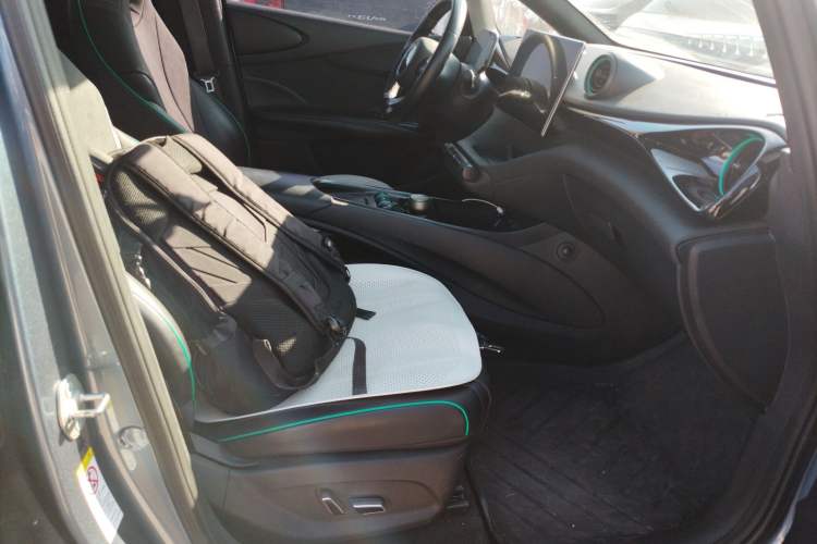 Used BYD Dolphin 2024 Honor Edition 420km Fashion Version
