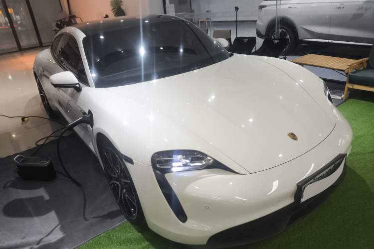 Used Porsche Taycan 2022 Taycan
