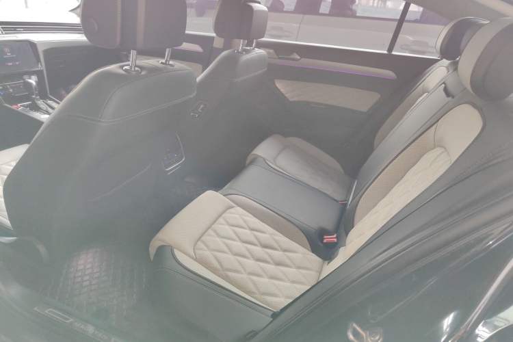 Used Volkswagen Magotan 2023 2 Million Units Commemorative Edition 330TSI DSG Luxury Version
