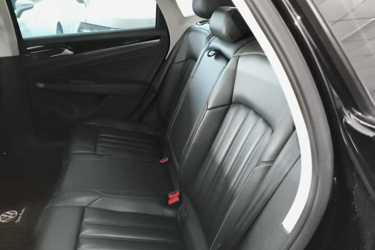 Used Volkswagen Passat 2020 Revised Version 280TSI Business Edition China VI Standard
