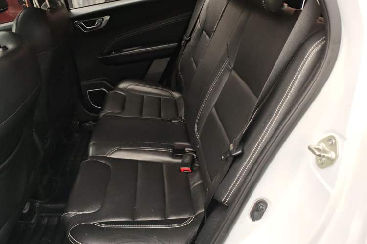 Used Geely Auto Vision X3 2017 1.5L Automatic Prestige Model
