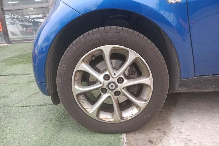 Used smart fortwo 2015 1.0L 52 kW hardtop Dynamic version
