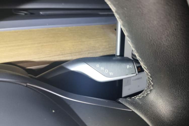 Used Tesla Model Y 2022 Long-Range All-Wheel-Drive Version
