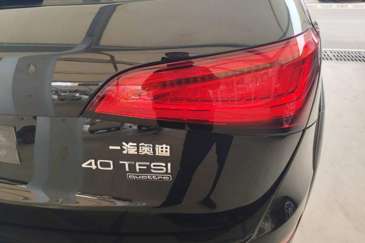 Used Audi Q5 2017 Plus 40 TFSI Technology Model