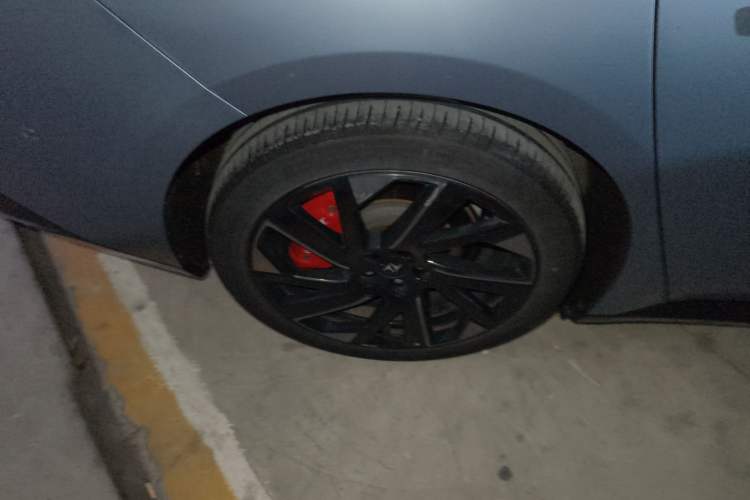 Used  eπ007 2024 Pure Electric 540 All-Wheel Drive Max Edition
