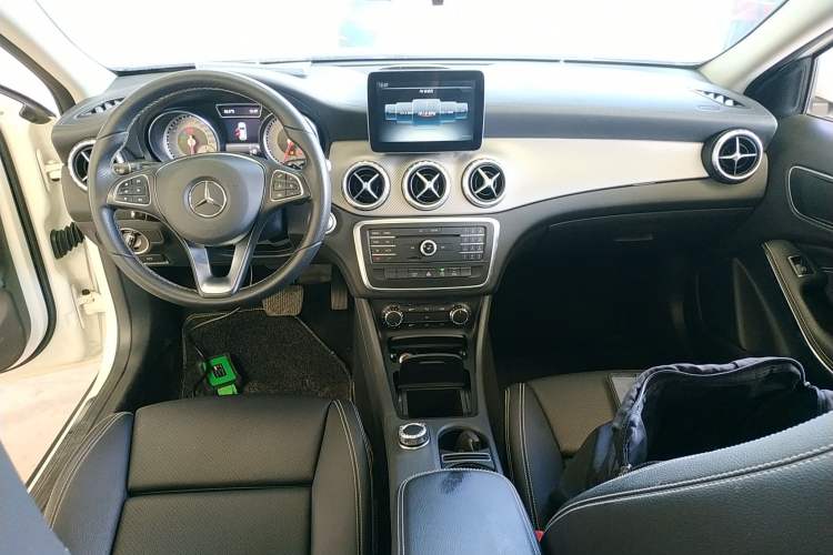 Used Mercedes-Benz GLA 2016 GLA 200 Fashion Model
