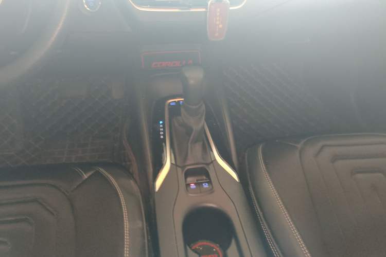 Used Toyota Corolla 2021 Dual-Motor 1.8L E-CVT Elite Edition
