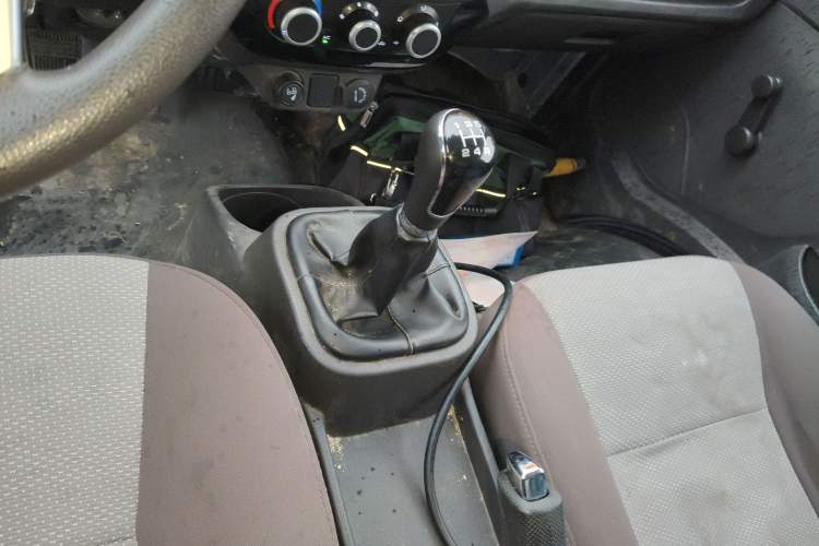 Used Foton Xiangling M 2018 1.2L Semi-承载 Single-Row Rear Single-Tire (Van-Type) 4W12M1
