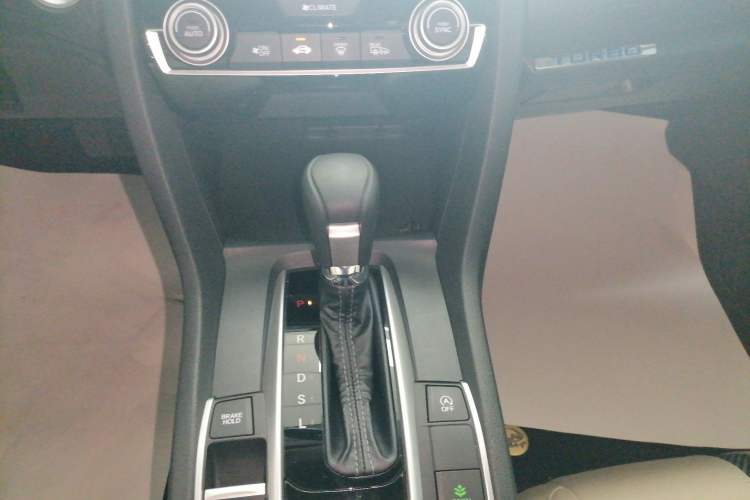 Used Honda Civic 2016 220TURBO CVT Luxury Edition
