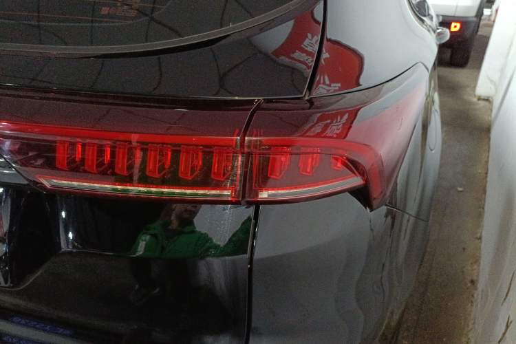 Used JETOUR X70 PLUS 2023 1.5T DCT Brave PLUS 5-Seater
