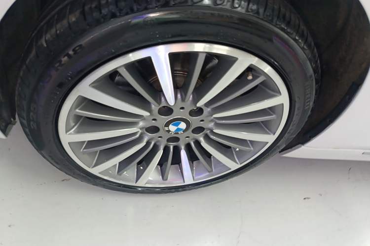 Used BMW 3 Series 2018 330Li xDrive Luxury Package
