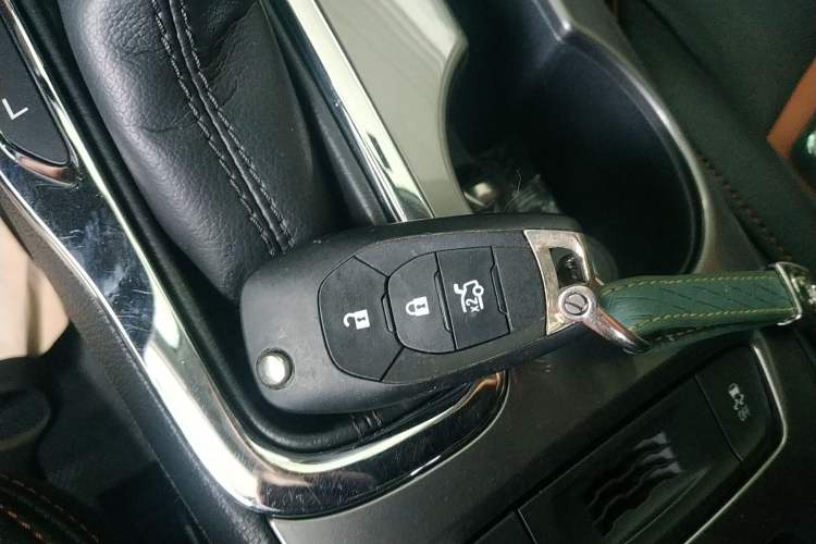 Used Chevrolet Cruze 2017 1.5L Automatic Pioneer Sunroof Edition
