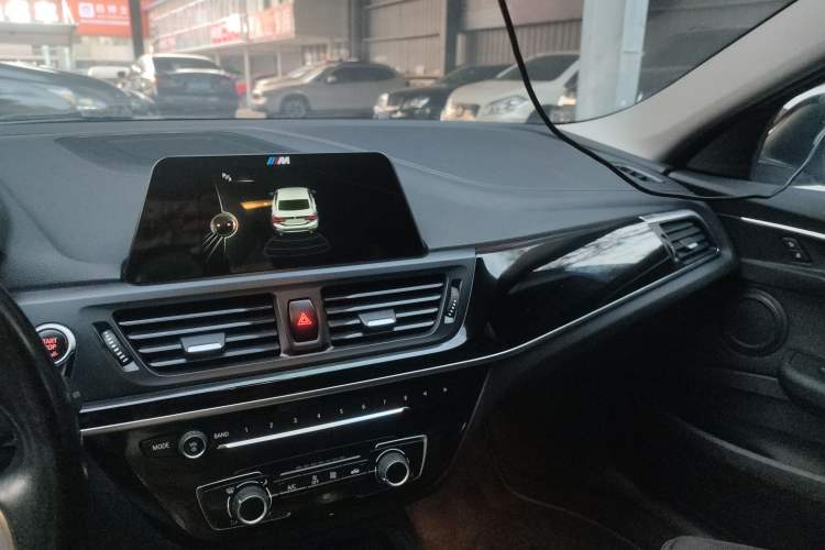 Used BMW 1 Series 2017 118i Sport Edition
