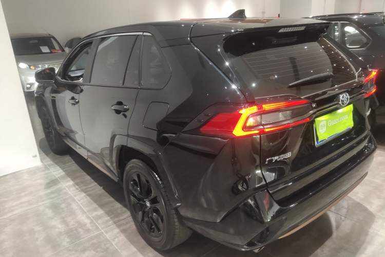 Used Toyota Wildlander 2022 2.0L CVT Two-Wheel Drive Knight Edition