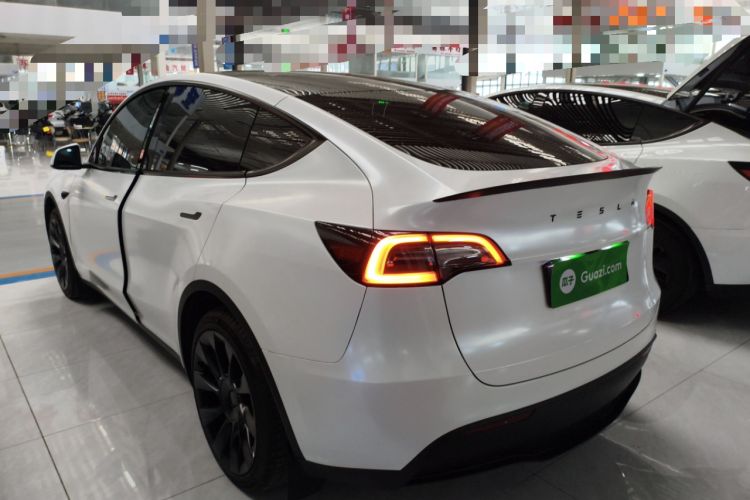 Used Tesla Model Y 2023 Rear-Wheel-Drive Version
