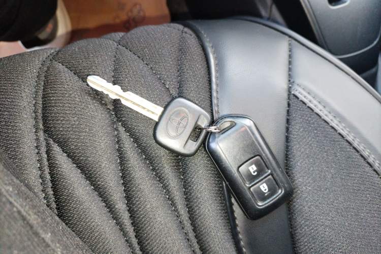 Used Toyota YARiS L 2017 1.5E CVT Dynamic Edition