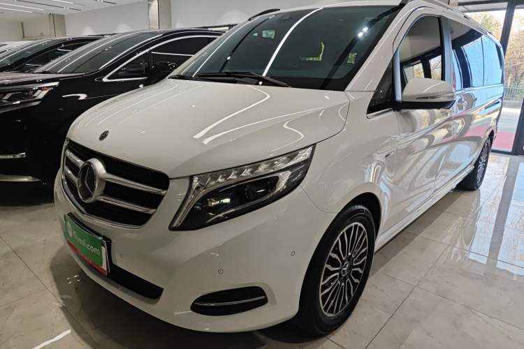 Used Mercedes-Benz V-Class 2017 V 260 L Prestige Extended Edition