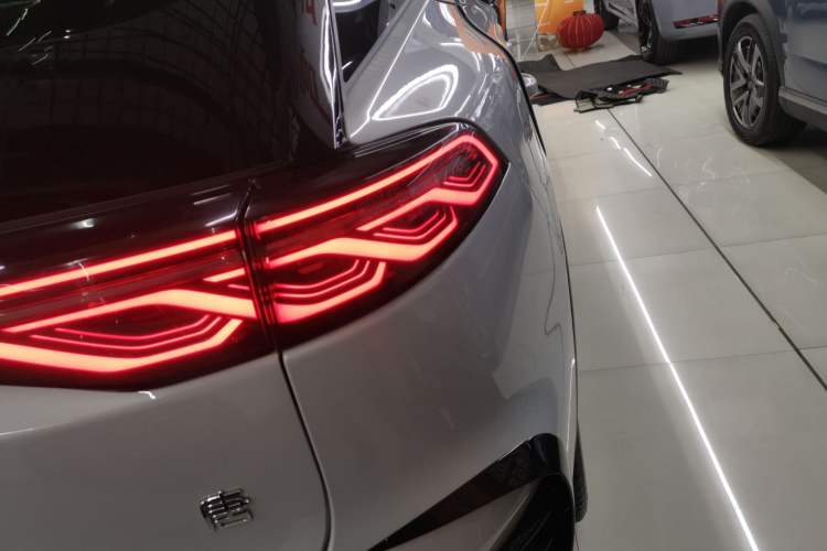 Used BYD Tang New Energy 2024 DM-i Glory Edition 112KM Prestige Model
