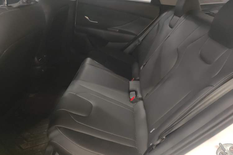 Used Hyundai Elantra 2023 1.5L CVT GLX Elite Edition
