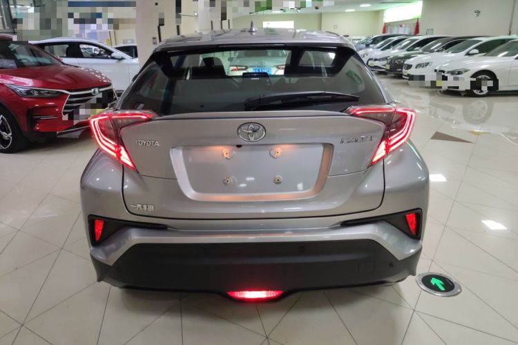 Used Toyota IZOA 2020 2.0L Yichi Version
