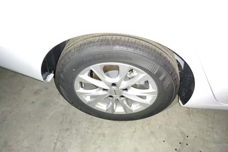 Used Roewe i5 2023 1.5L CVT Luxury Edition
