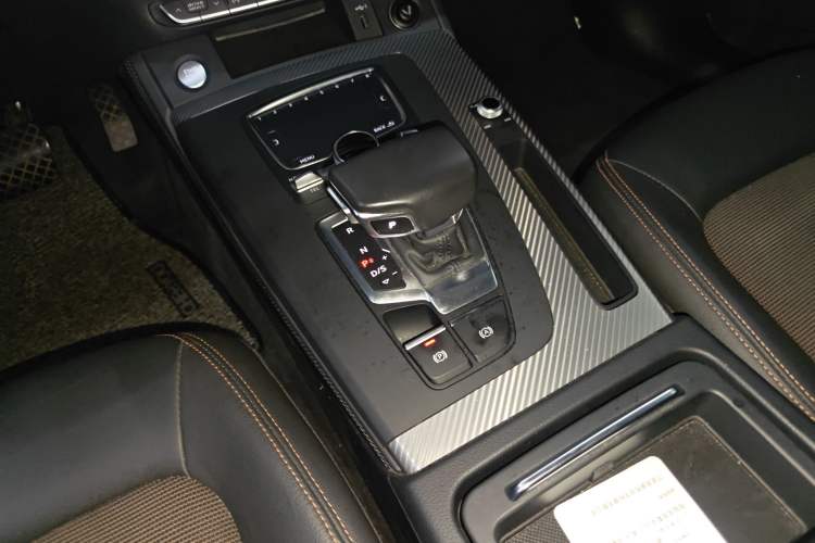 Used Audi Q5L 2018 45 TFSI Prestige Fashion Edition China VI Emission Standard