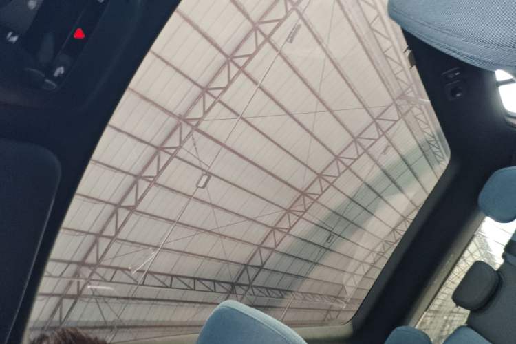 Used Volvo EX30 2025 Rear-Drive Long-Range Plus Model
