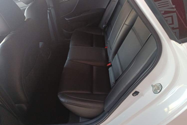 Used Hyundai Mistra 2014 1.8L Automatic Smart GLS
