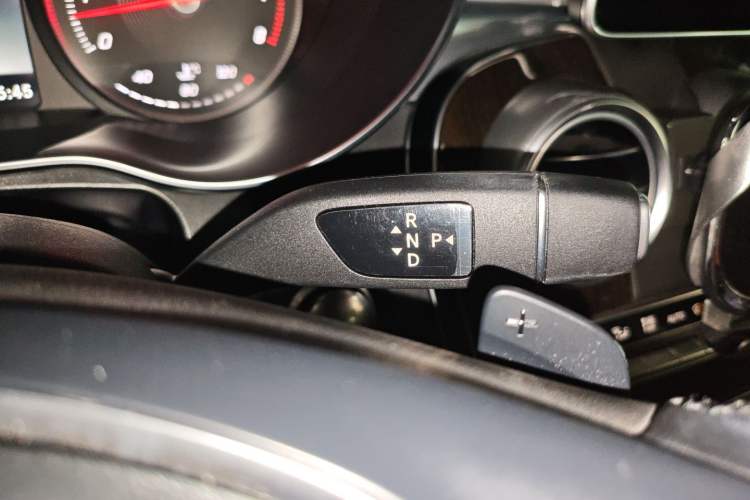 Used Mercedes-Benz GLC 2019 GLC 260 4MATIC Luxury Model
