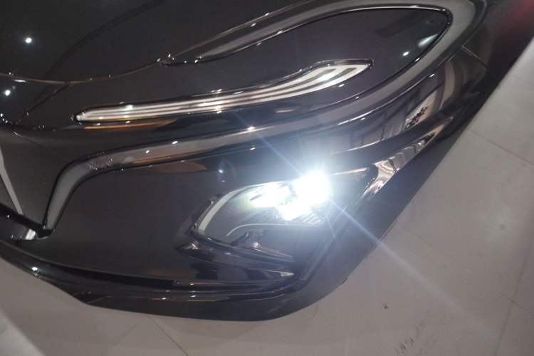 Used Hongqi E-QM5 2023 620km PLUS
