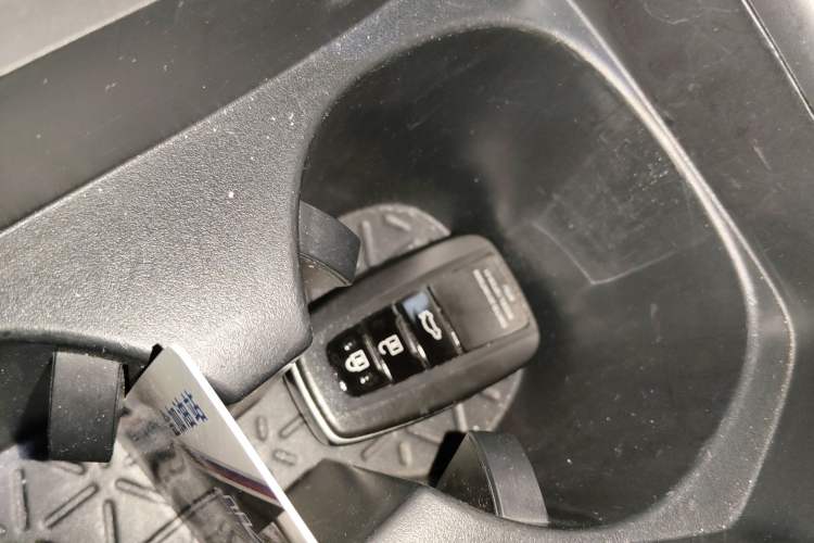 Used Toyota RAV4 2021 2.0L CVT Two-Wheel Drive Urban Edition
