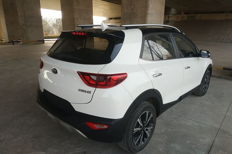 Used Kia kx1 Stonic 2021 1.4L CVT Fun & Sunroof Model