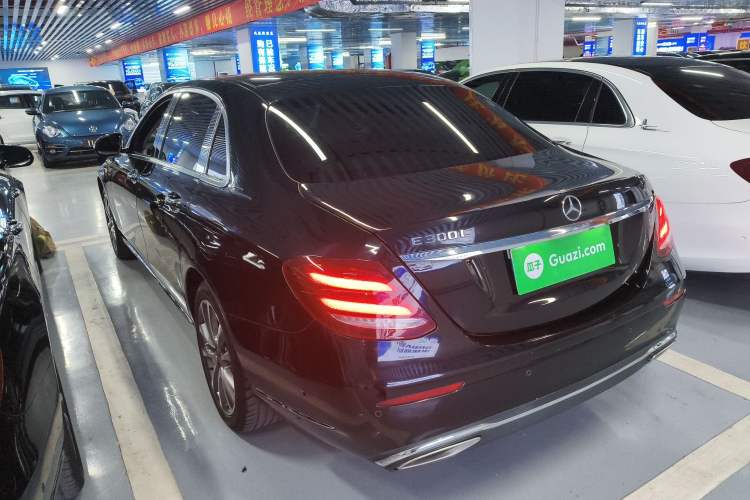 Used Mercedes-Benz E-Class 2019 E 260 L
