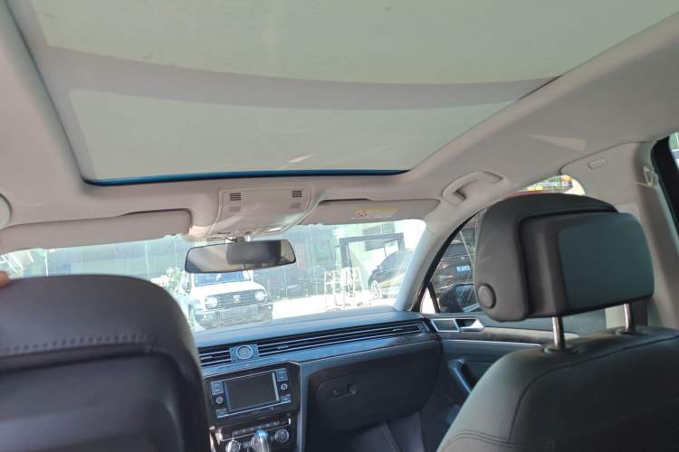 Used Volkswagen Magotan 2018 Facelift 330TSI DSG Luxury Model
