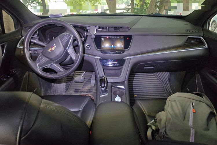 Used Cadillac XT5 2018 25T Tech Model
