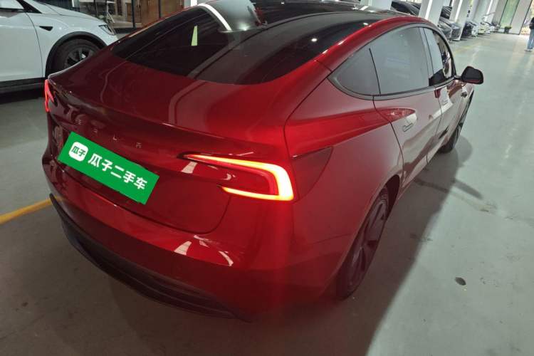 Used Tesla Model 3 2023 Rear-Wheel-Drive Version
