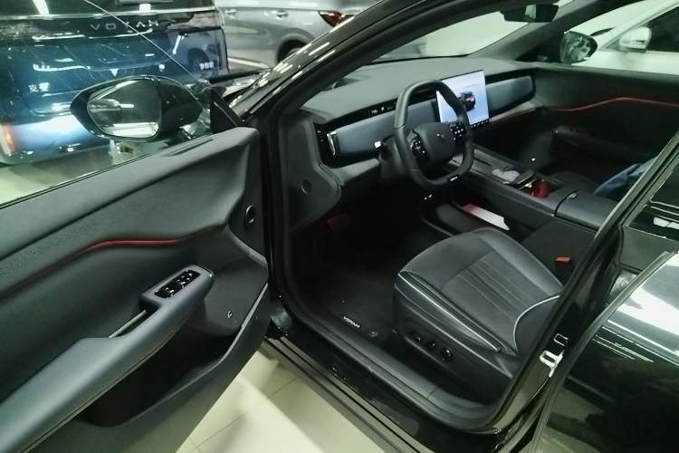 Used VOYAH COURAGE 2024 Four-Wheel Drive Global Edition