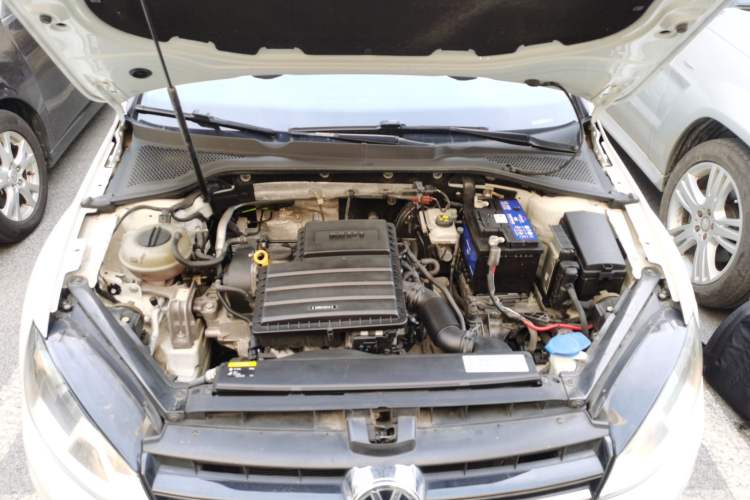 Used Volkswagen Golf 2017 1.6L Automatic Comfort Million-Vehicle Anniversary Edition
