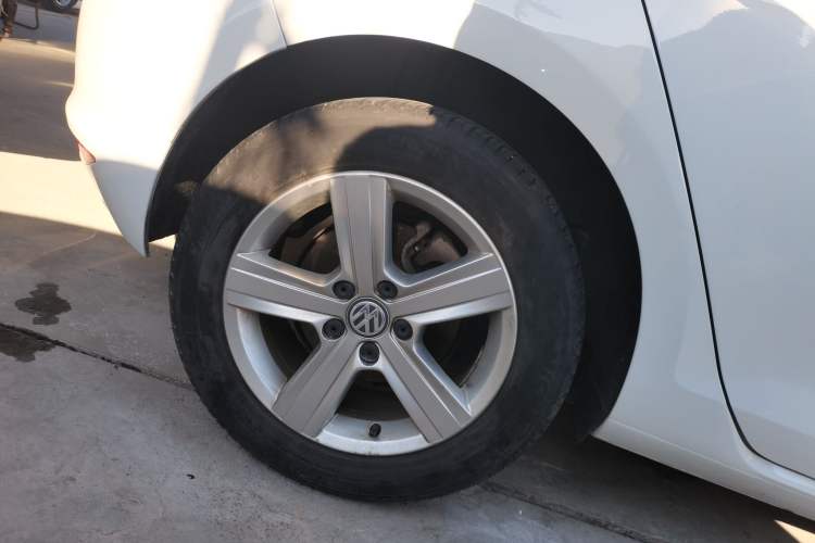 Used Volkswagen Golf 2016 230TSI Automatic Comfort Version
