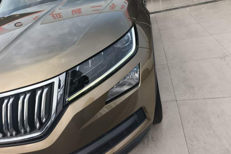 Used Skoda Kodiaq 2018 Facelifted TSI330 5-Seater Two-Wheel-Drive Luxury Enjoyment Edition
