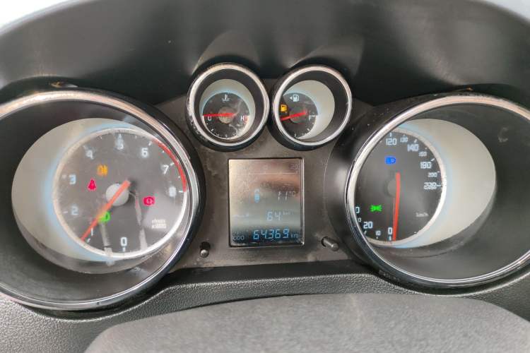 Used Changan CS35 2014 1.6L Manual Luxury Model China IV Standard